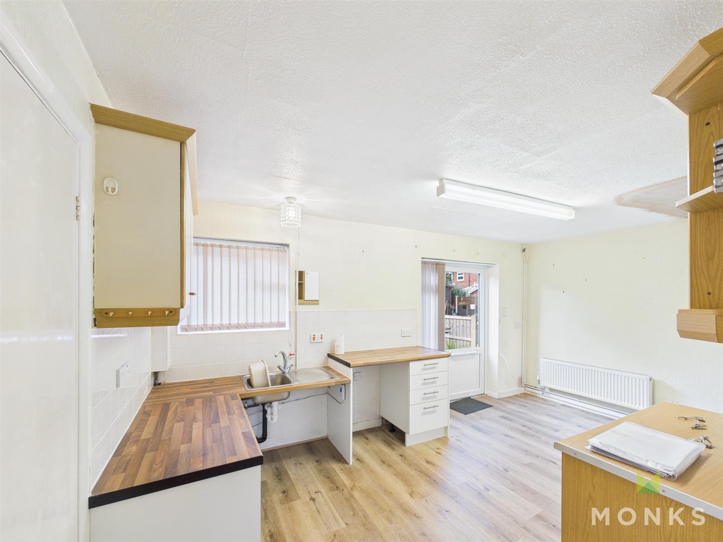 16 Glebelands, Shrewsbury, SY4 4JT For Sale